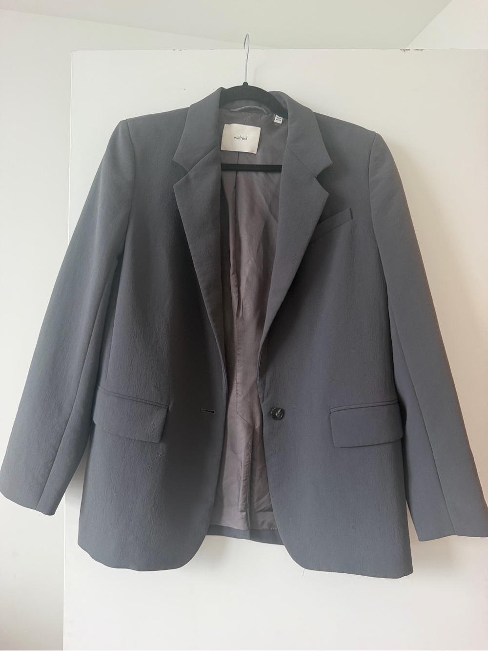 Aritzia Gray Single-Button Tailored Blazer